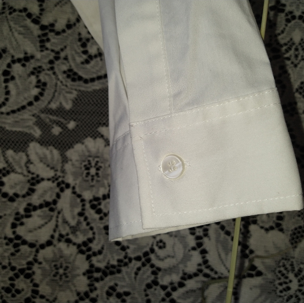 Du Jour white long sleeve shirt vertical ruffle button up with button on cuff - Picture 4 of 5